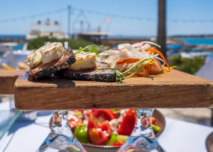 Deluxe Santorini Sunset Santorini 1 Bedroom Outdoor Jacuzzi Villa Fira (Santorini)