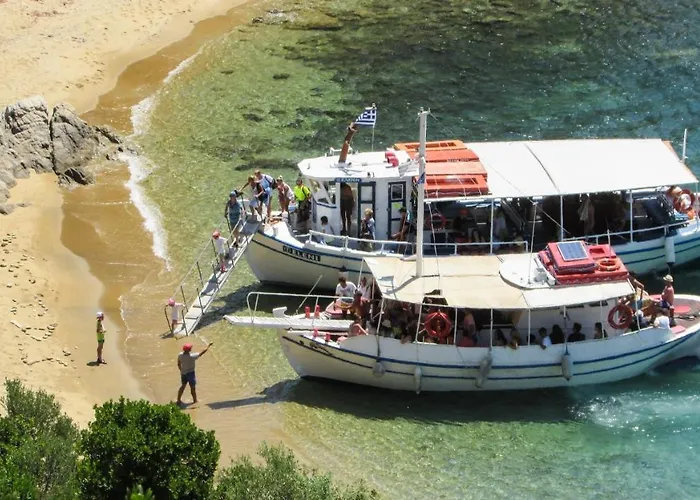 Deluxe Santorini Sunset Santorini 1 Bedroom Outdoor Jacuzzi * Fira (Santorini)