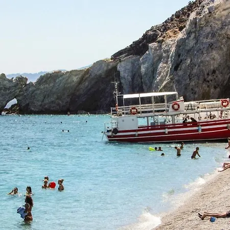 Deluxe Santorini Sunset Santorini 1 Bedroom Outdoor Jacuzzi Fira (Santorini)